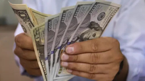 ¿A cuánto está el dólar en Chile hoy 19 de abril?