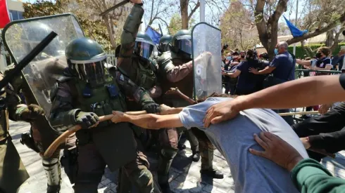 Chile vive momentos donde solo la mitad de la población se declara feliz, según la encuesta Ipsos.