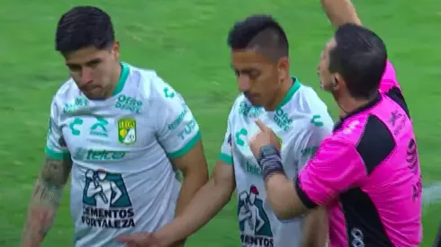 Víctor Dávila se fue expulsado en el León