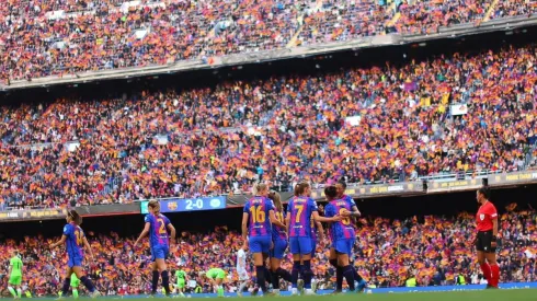 Las blaugranas recibieron un apoyo histórico en el Camp Nou.