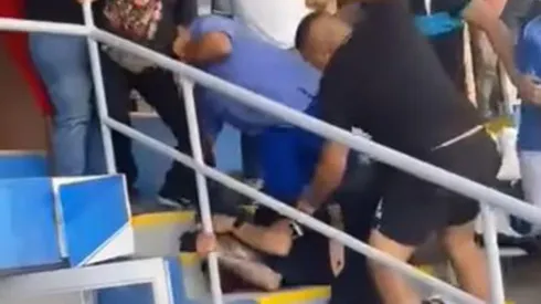 Patadas y combos de hinchas cruzado a uno de Colo Colo