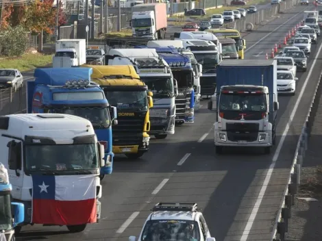Camioneros extienden movilización y el gobierno hace llamado