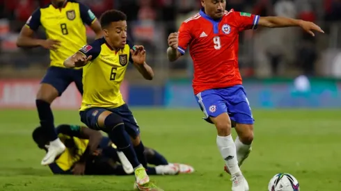 Castillo enfrentó a Chile por las Eliminatorias a Qatar 2022, y ahora podría darle el cupo de Ecuador a La Roja.