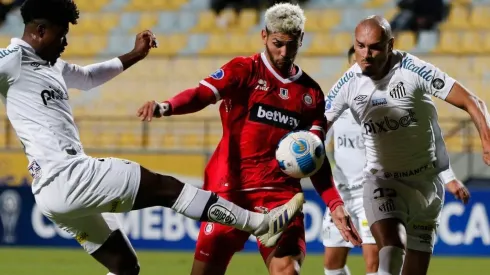 Unión La Calera quedó lider de su grupo con cinco puntos