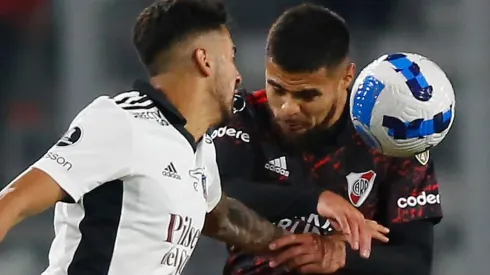 Colo Colo ante River Plate en por la Copa Libertadores.