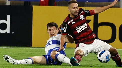 Universidad Católica ante Flamengo por la Copa Libertadores.
