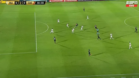 Dos fuera de juego inexistentes sentenciaron a Colón ante Olimpia.