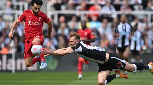 Liverpool voló hasta la cima de la tabla de posiciones con un ajustado triunfo y ahora espera por lo que debe hacer Manchester City.