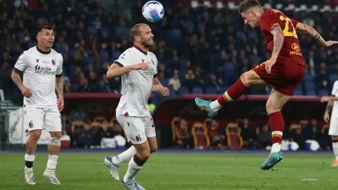 Gary Medel y el Bologna amargaron a la Roma en su casa