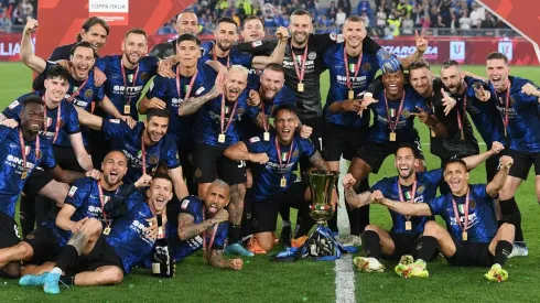 Alexis Sánchez y Arturo Vidal son campeones de Copa Italia con el Inter