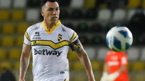 Esteban Paredes no se retirará tras el duelo con Colo Colo y pone fin a los rumores
