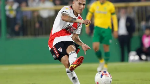Juan Fernando Quintero recayó y no podrá estar ante Colo Colo.