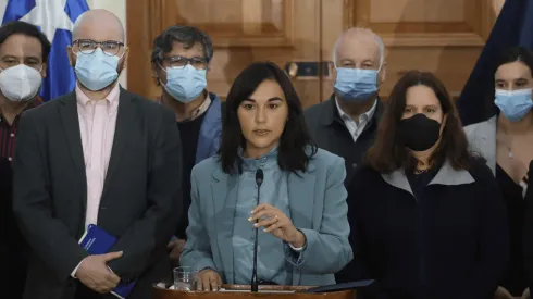 Ministra Izkia Siches presentando el Plan Buen Vivir