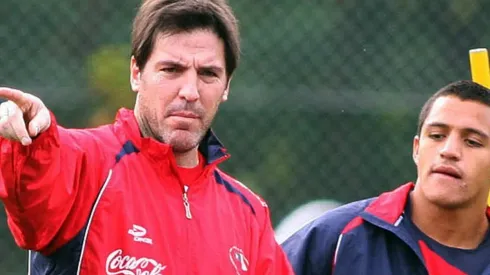 Afirman que Toto Berizzo es el último candidato en carrera para la banca de la Roja.