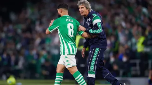 Manuel Pellegrini se conforma con sus jugadores con la Europa League.