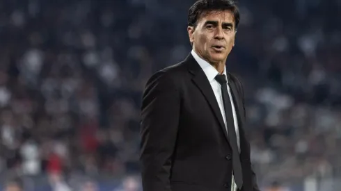 Gustavo Quinteros no quiere saber de la selección chilena