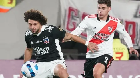 Colo Colo ante River Plate en Buenos Aires por la Copa Libertadores.