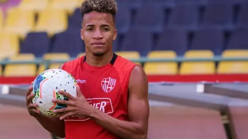 Byron Castillo vive una auténtica crisis en medio de los intereses de Ecuador y Chile y la