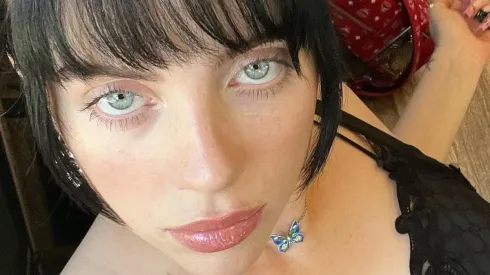 Billie Eilish se abrió a hablar sobre su padecimiento con David Letterman.