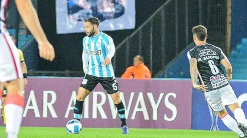 Mena no pudo impedir la eliminación de Racing en Copa Sudamericana