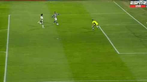 Moises puso el 0-2 parcial para Fortaleza ante Colo Colo en la Libertadores.