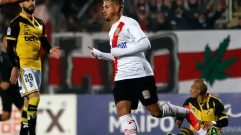 Curicó consiguió un cómodo triunfo ante Coquimbo y se recupera arriba en la tabla.