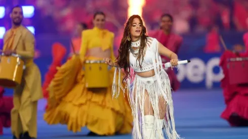 Camila Cabello en la final de la Champions League