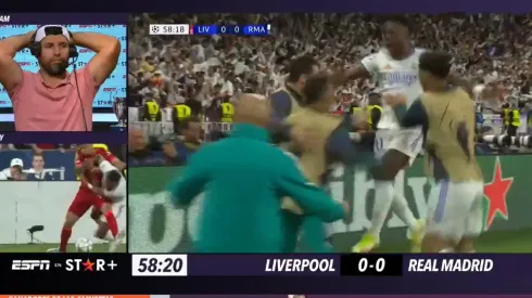 Sergio Agüero quedó en shock ante el tanto del brasileño.