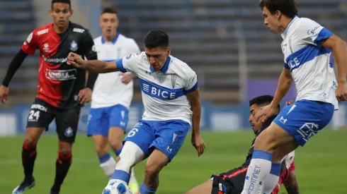 Gonzalo Tapia fue titular en la UC