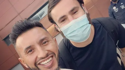 Brereton llegó a Chile para entrenar con la Roja y el primo de Vidal aprovechó el momento