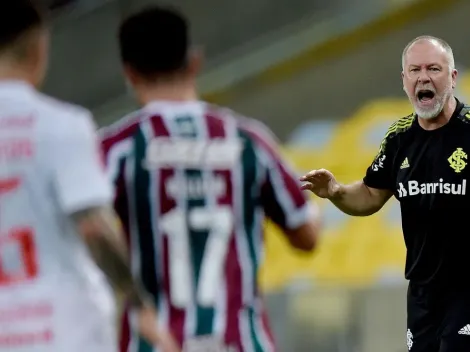 Técnico de Inter se queja de no poder fichar previo a Colo Colo