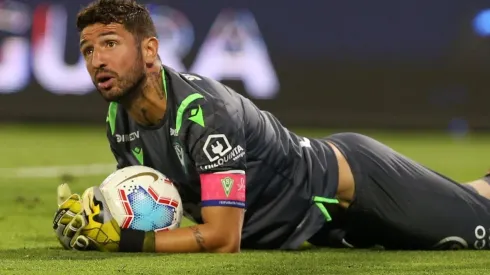 Mauricio Viana es opción en Colo Colo ante la lesión de Brayan Cortés.