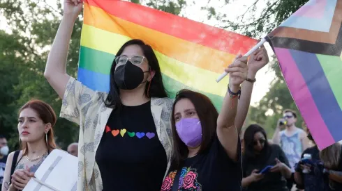 ¿Por qué se festeja el orgullo LGBT+ durante el mes de junio?