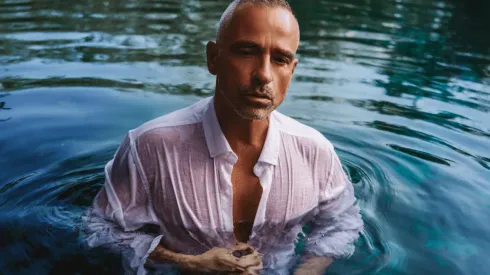 Eros Ramazzotti se prepara para lanzar un disco y luego lanzarse al mundo con su nuevo gira.