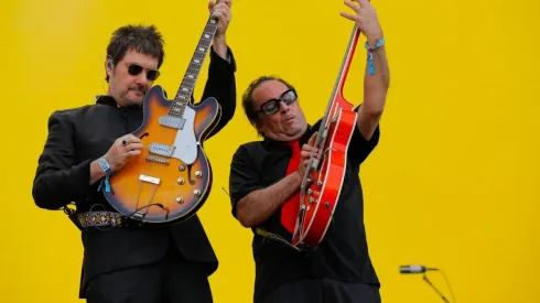 Álvaro Henríquez y Titae Lindl de Los Tres.