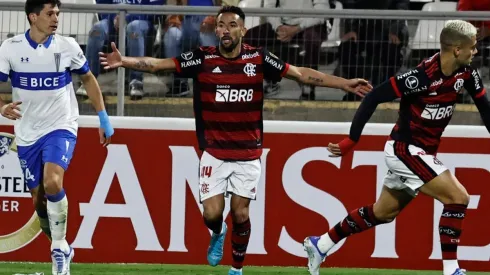 Mauricio Isla podría regresar al club que lo formó y en el cual no alcanzó a debutar.