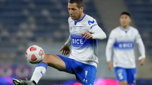 Luciano Aued contagia alegría a espera de su regreso al juego con la Católica.