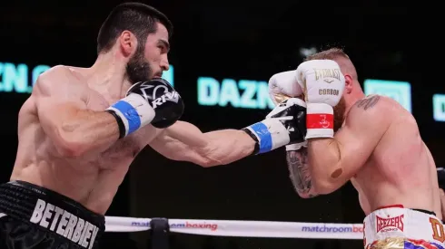 Beterbiev ha tenido una carrera dominante, ganando todas sus peleas por KO