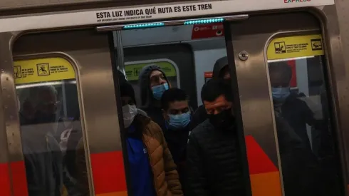 El Metro es uno de los pilares del transporte público de Santiago.