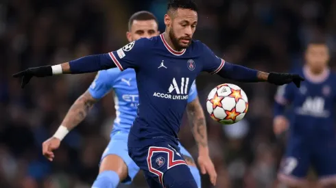 Neymar no piensa moverse y complica al PSG.
