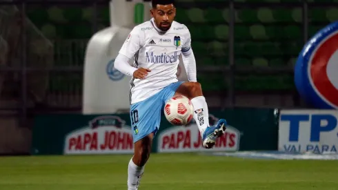 El volante argentino pasará de defender el celeste rancagüino a lucir el celeste iquiqueño.