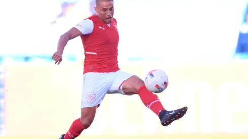 Benegas vive un buen momento en Argentina, pero su equipo no