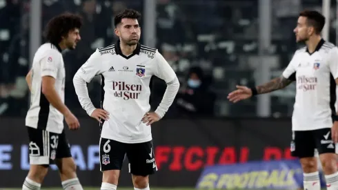 Colo Colo busca refuerzos para potencia al plantel
