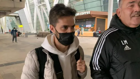 El extremo argentino dejó Vélez y ya está en Chile para reforzar el equipo de Gustavo Quinteros.