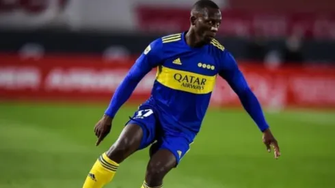 El peor momento de Advíncula: protagoniza incidentes