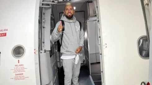 Vidal finaliza vacaciones en Colombia mientras define su futuro