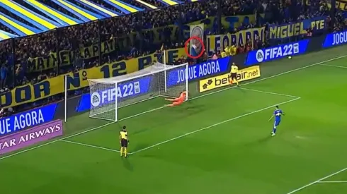 Benedetto falló un penal tirándolo a la luna