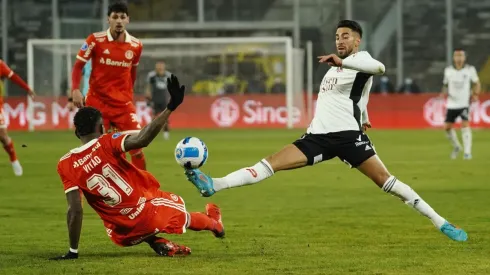 Colo Colo derrotó al Inter de Porto Alegre con goles de Juan Martín Lucero y Pablo Solari.