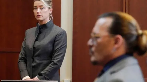 Amber Heard frente a frente con Johnny Depp en el tribunal de Virginia Estados Unidos.
