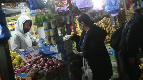 ¿Debo postular al Bono Canasta Básica y cuáles son los requisitos del beneficio?